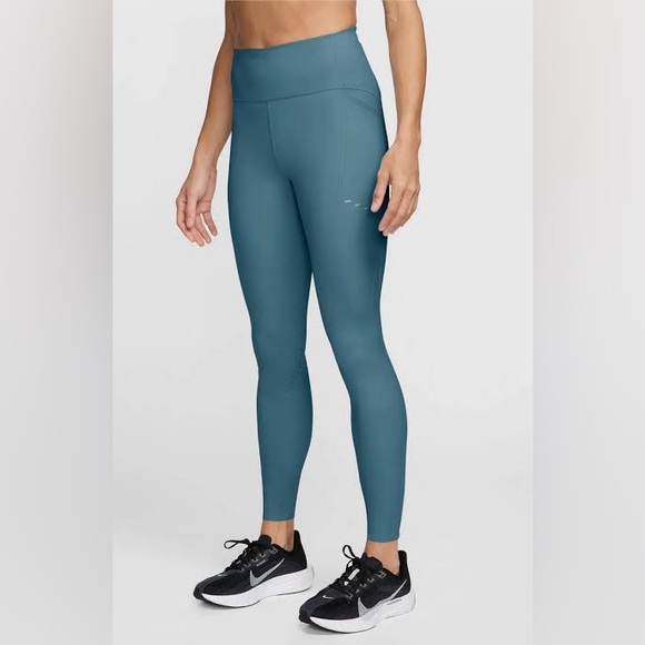 Nike High Rise 7/8 Length - Picture 2 of 9